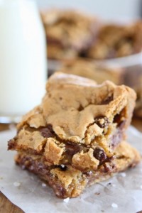 chocolte chip salted caramel cookie