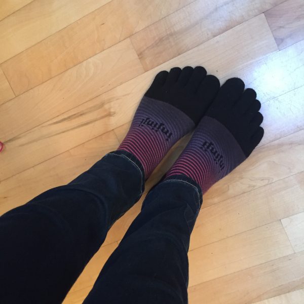 toe socks